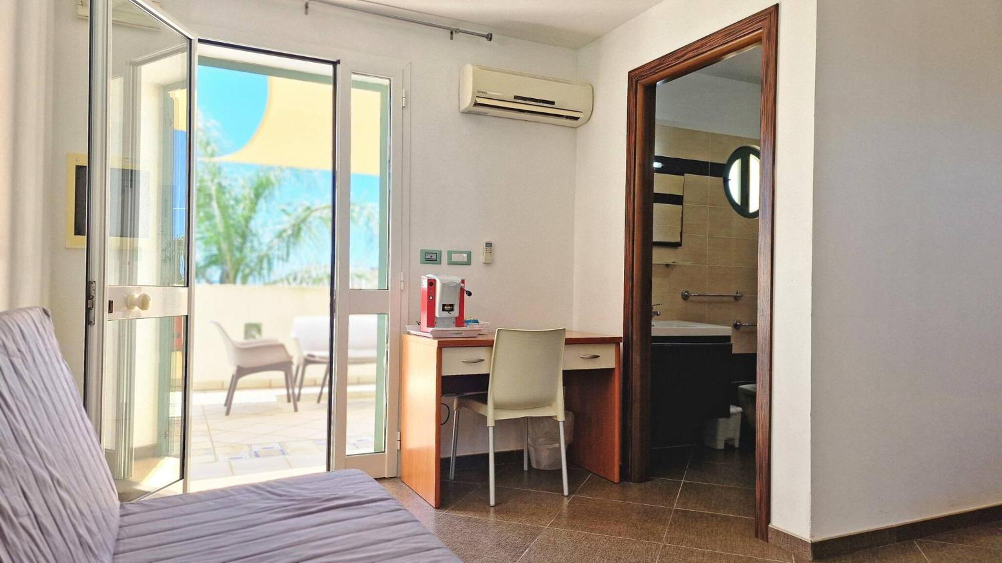 Residence Ara Inn ตอร์เร ซาน จิโอวานนิ อูเจนโต ภายนอก รูปภาพ
